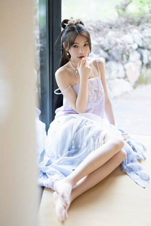 美女高潮深沟大黑毛喷水图片