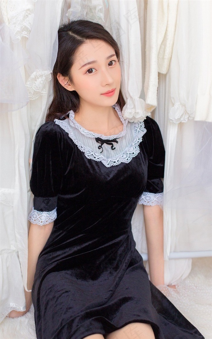 日本老妇与青年牲交